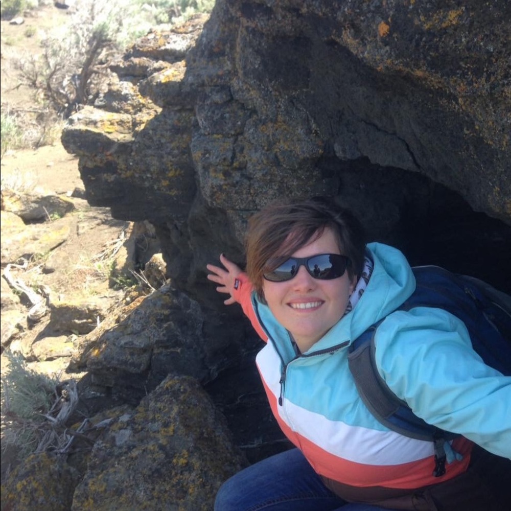 Meet your Posher, Rebecca